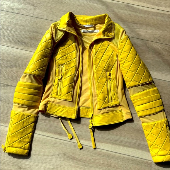 Blanc Noir small yellow leather jacket